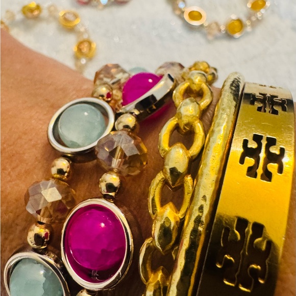 unknown Jewelry - Gold Beaded Bracelet (Various Colors)